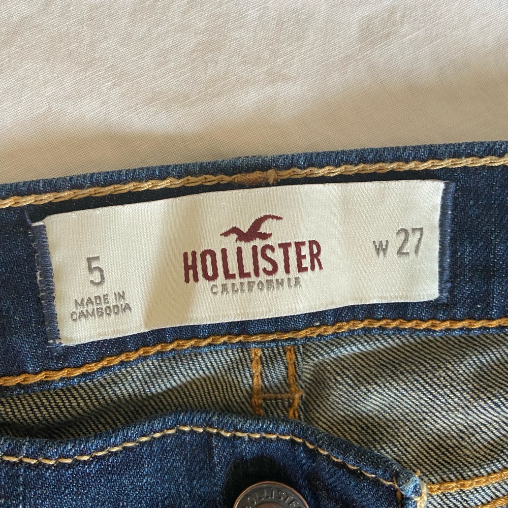 Hollister California Jean Shorts -Size 5 - Picture 4 of 7